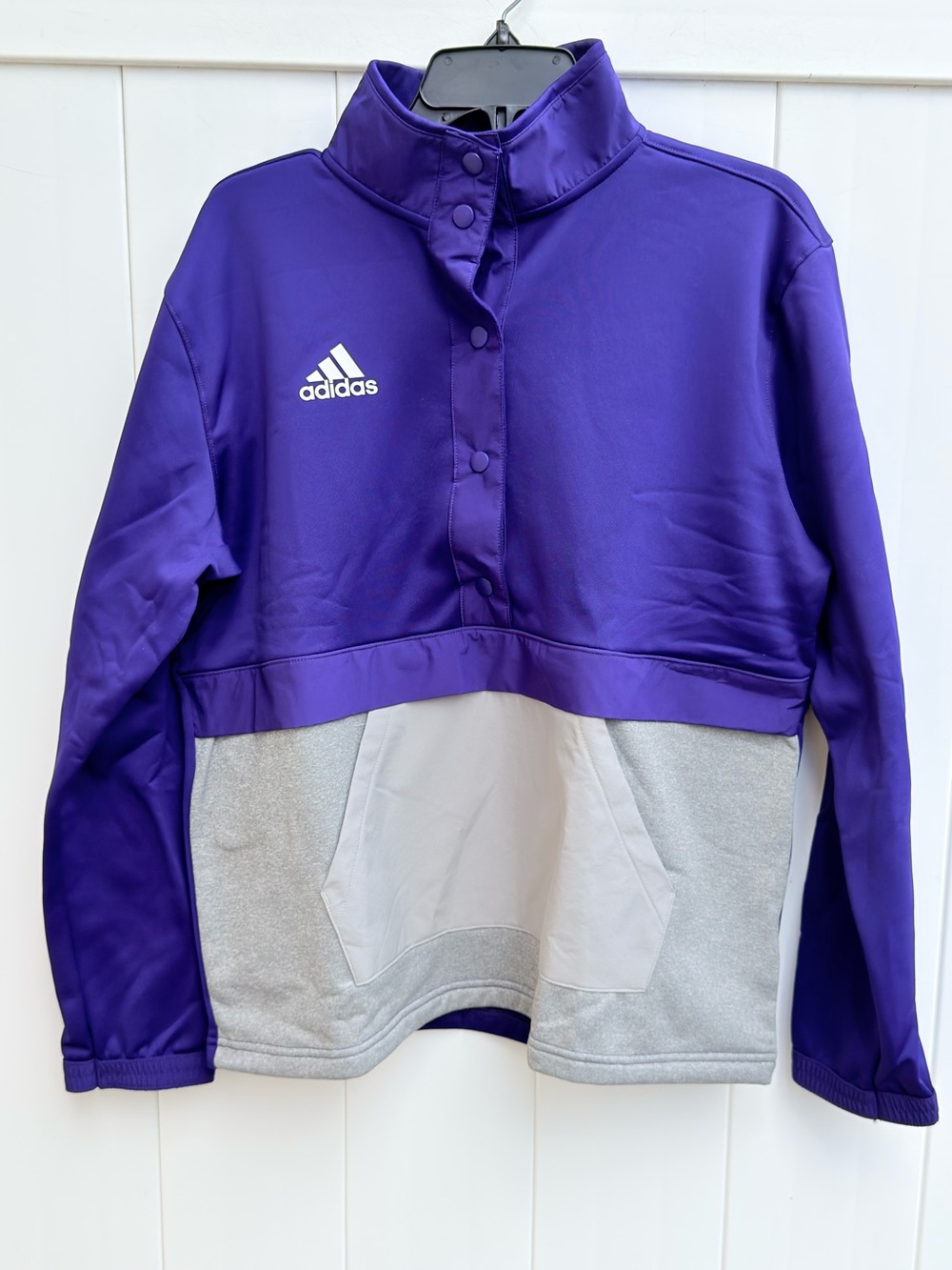 New Adidas Women’s Large College Colors of Purple,Gray & White Snap Pullover